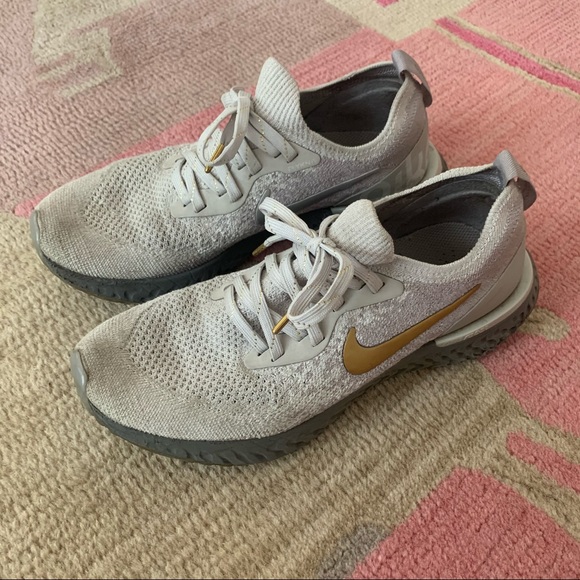 Nike Epic React Flyknit Metallic Running Shoes - Picture 4 of 6